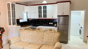 James Apartment